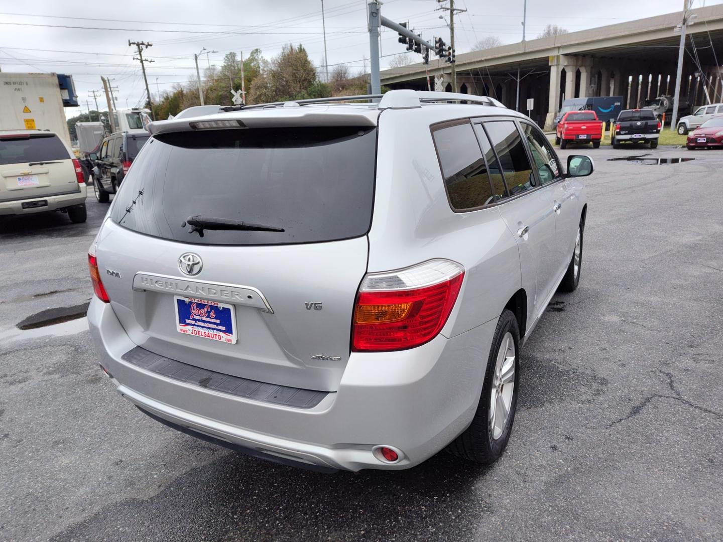 2009 Silver Toyota Highlander (JTEES42AX92) , located at 5700 Curlew Drive, Norfolk, VA, 23502, (757) 455-6330, 36.841885, -76.209412 - Photo#16